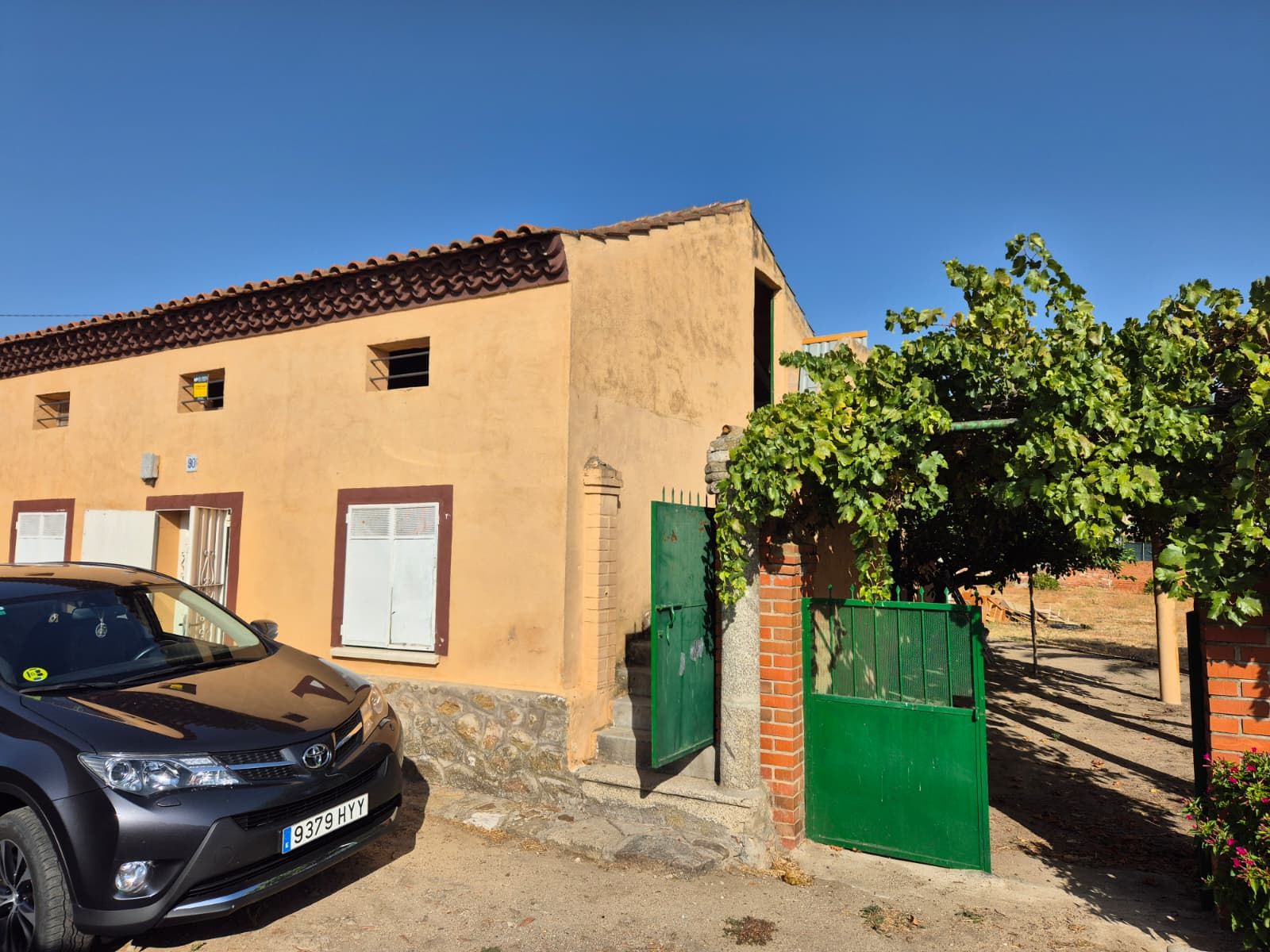 Exterior view of House or chalet for sale in Talavera de la Reina  with Private garden and Alarm