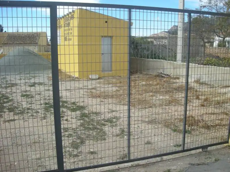 Terrenos y solares en venta en Hondón de los Frailes
