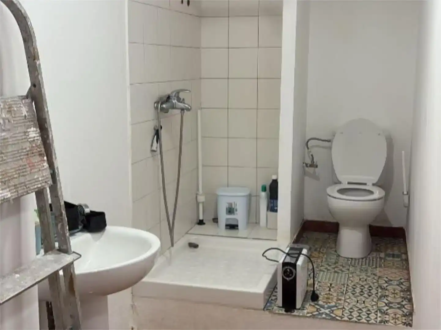 Baño de Local de alquiler en Santa Brígida