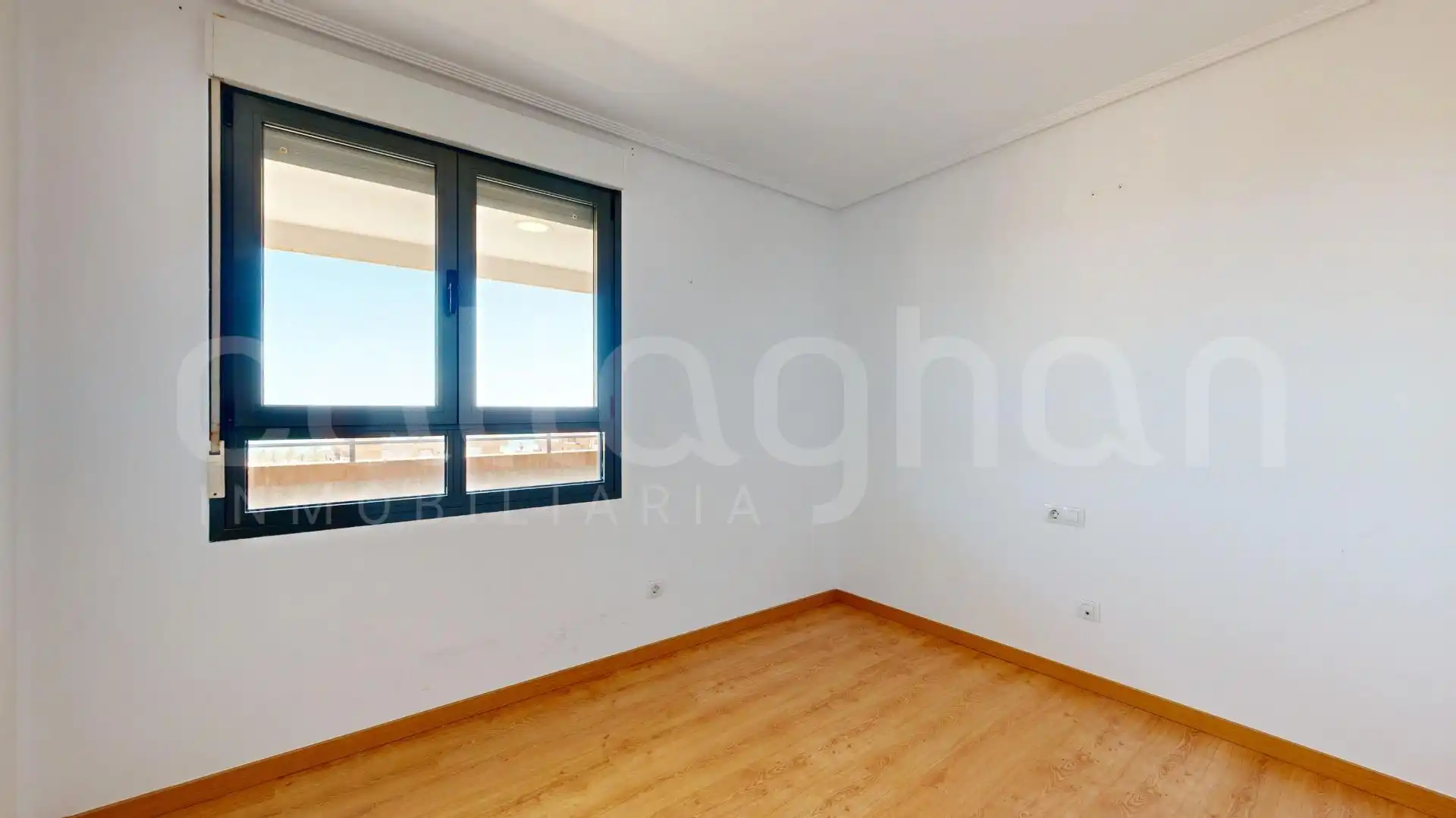 Habitación de Ático en venta en Alboraya con Aire acondicionado, Jardín privado y Terraza