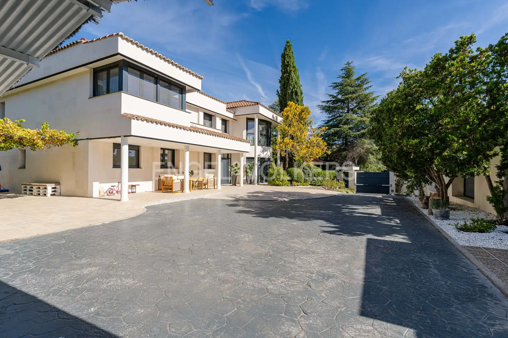 Vista exterior de Casa o chalet en venta en Boadilla del Monte con Aire acondicionado, Calefacción y Jardín privado