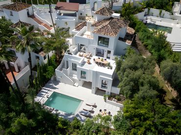 Casa con piscina in vendita a Nueva Andalucía