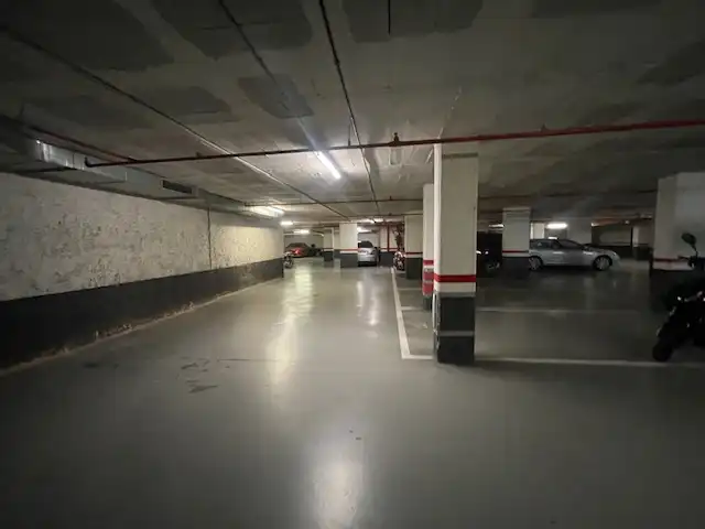Individuel avec ascenseur à vendre à Carrer de la Marina, imagen 3