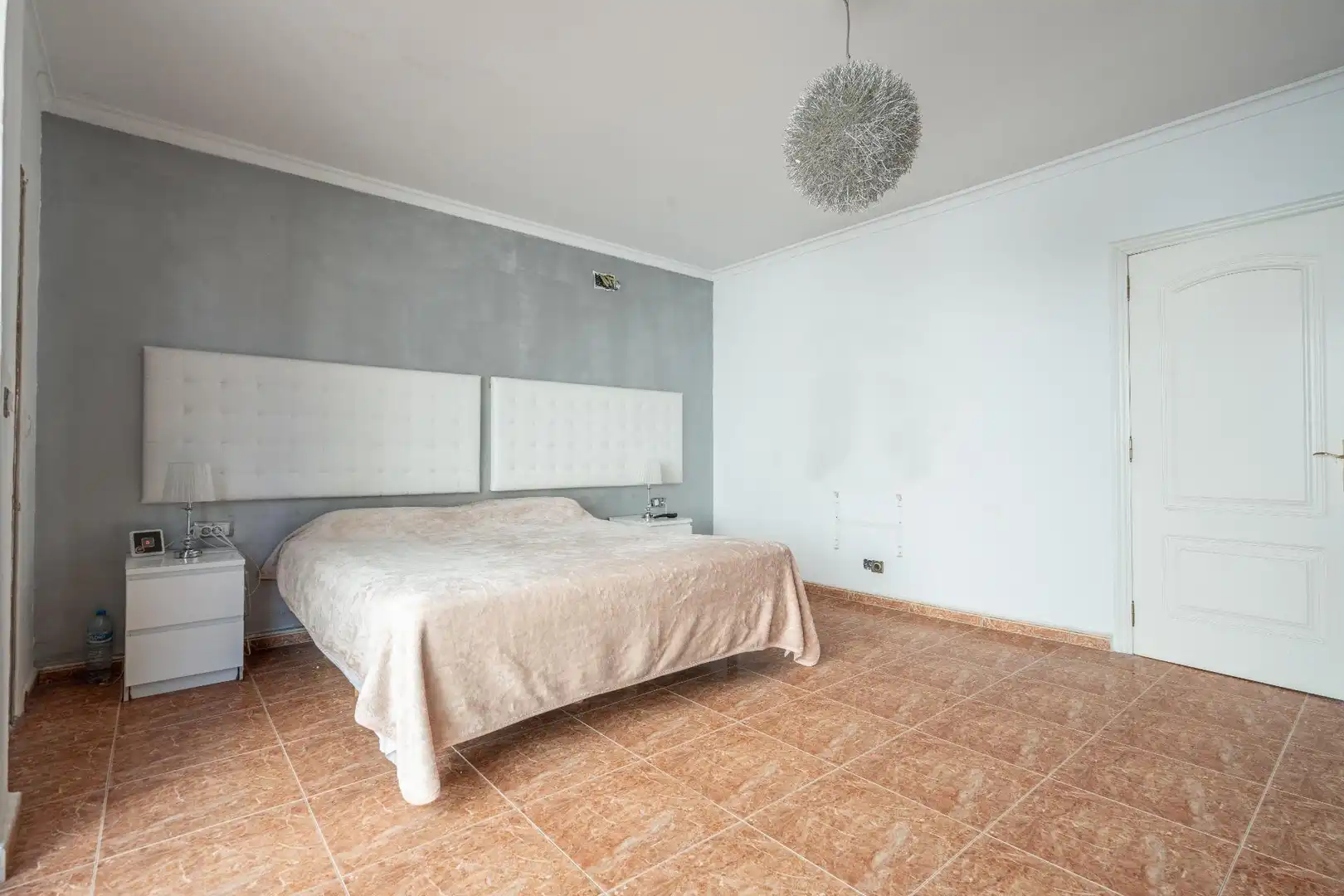 Bedroom of Houses for sale in Valencia  with Private garden, Terrace and Swimming Pool