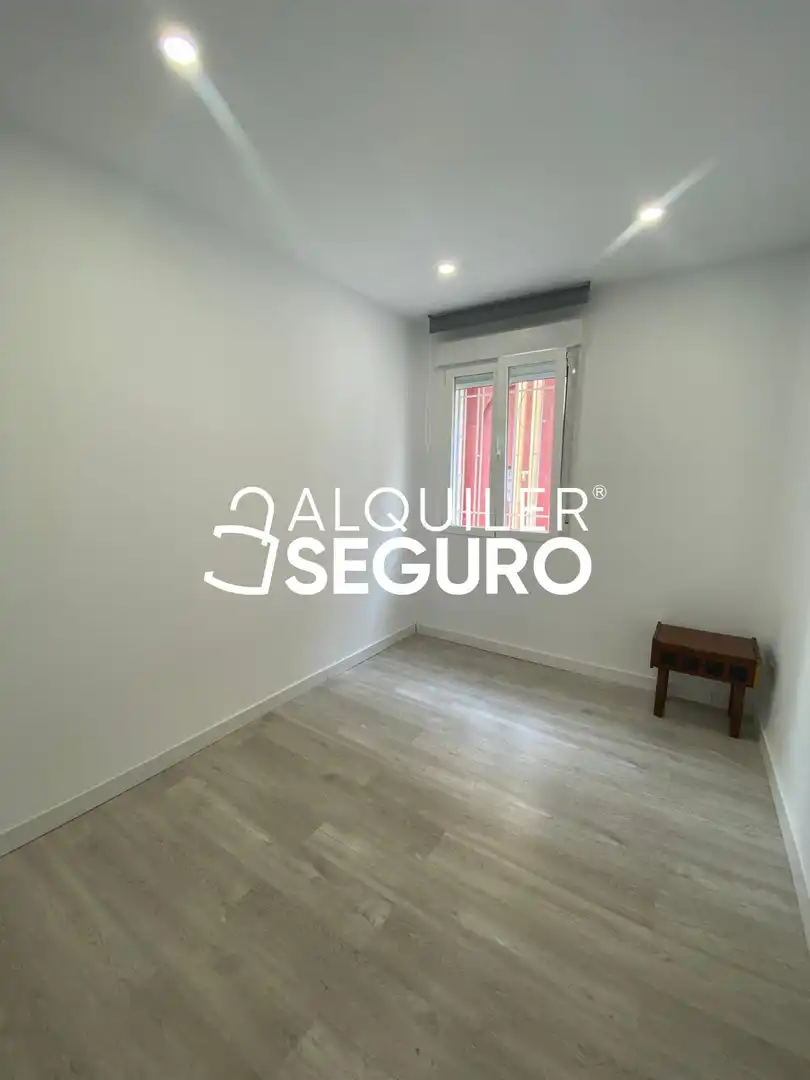 Flat with lift to rent in Fernández Iparraguirre, imagen 2