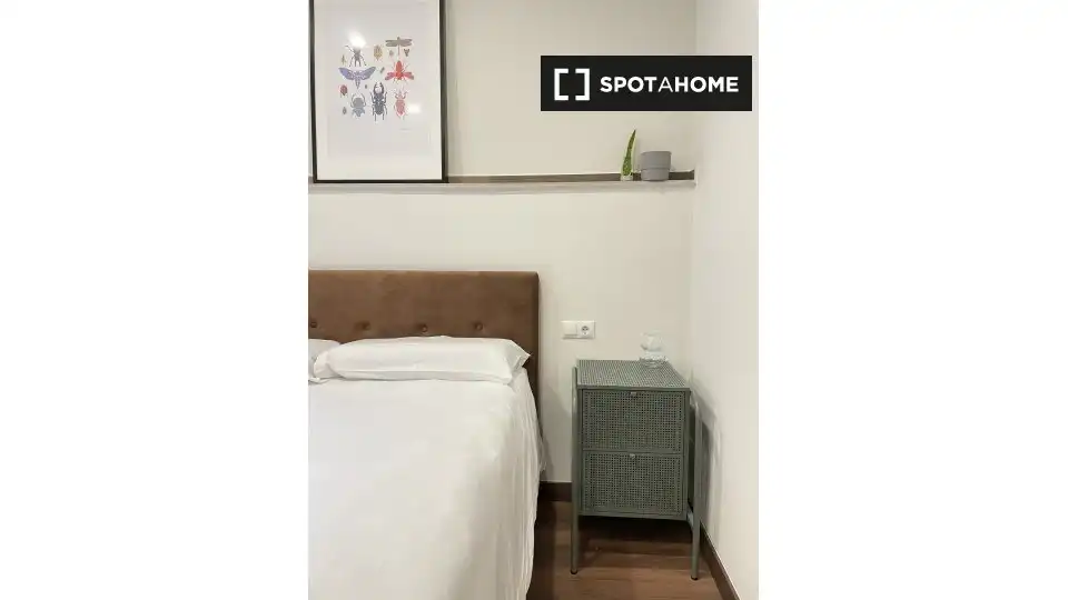 Bedroom of Flat for rent in Madrid  with Air Conditioner, Heating and Furnished