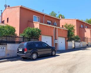 Exterior view of Single-family semi-detached for sale in Almoguera  with Terrace