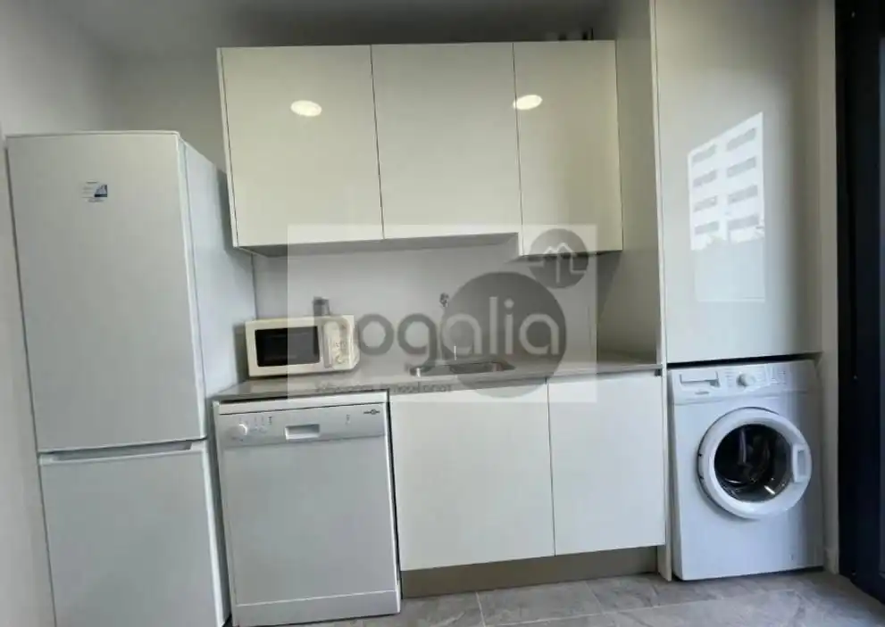 Cuina de Planta baixa de lloguer en Sevilla amb Aire condicionat, Terrassa i Moblat