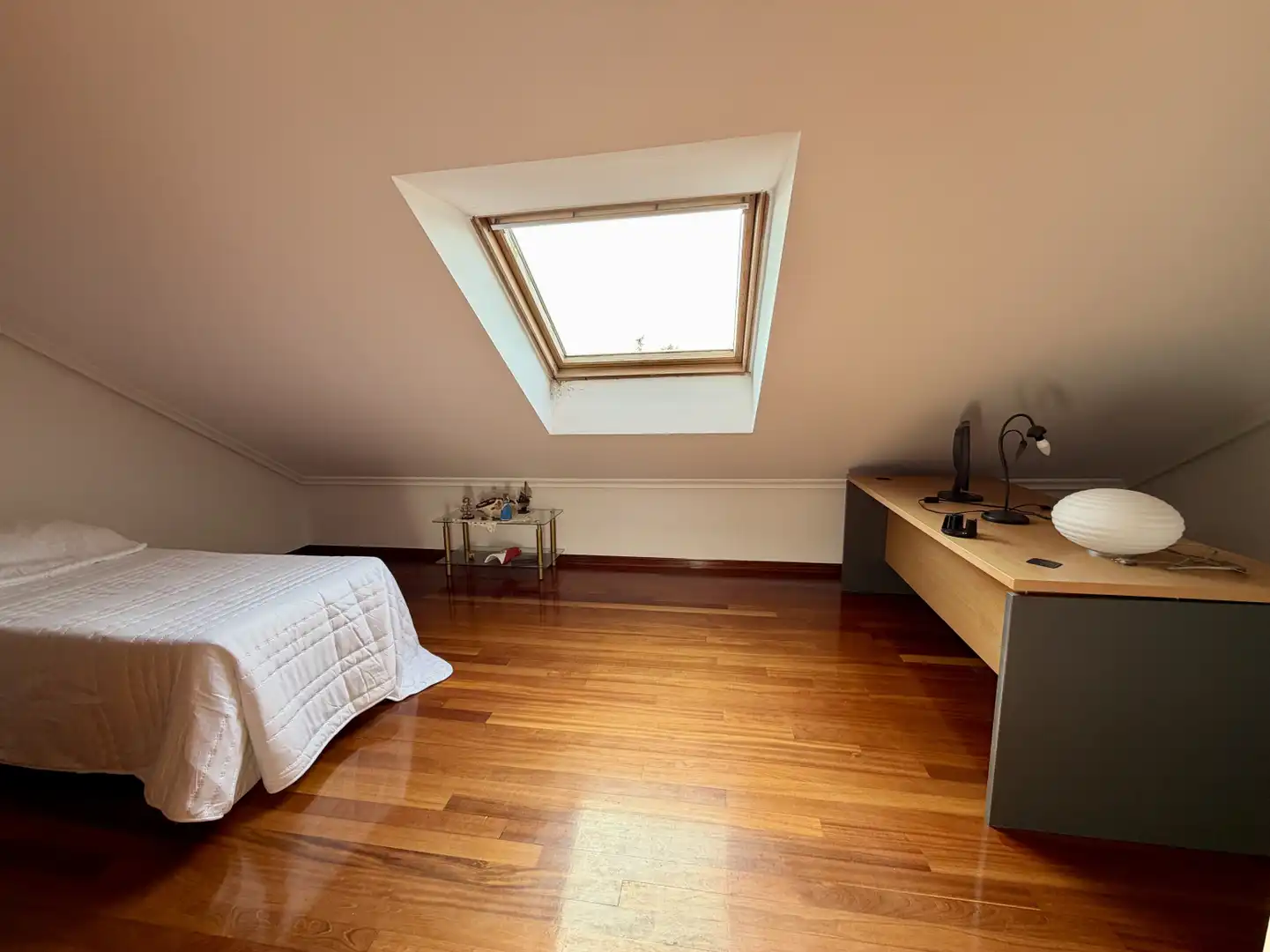 Habitación de Casa adosada en venta en Penagos con Calefacción, Jardín privado y Terraza