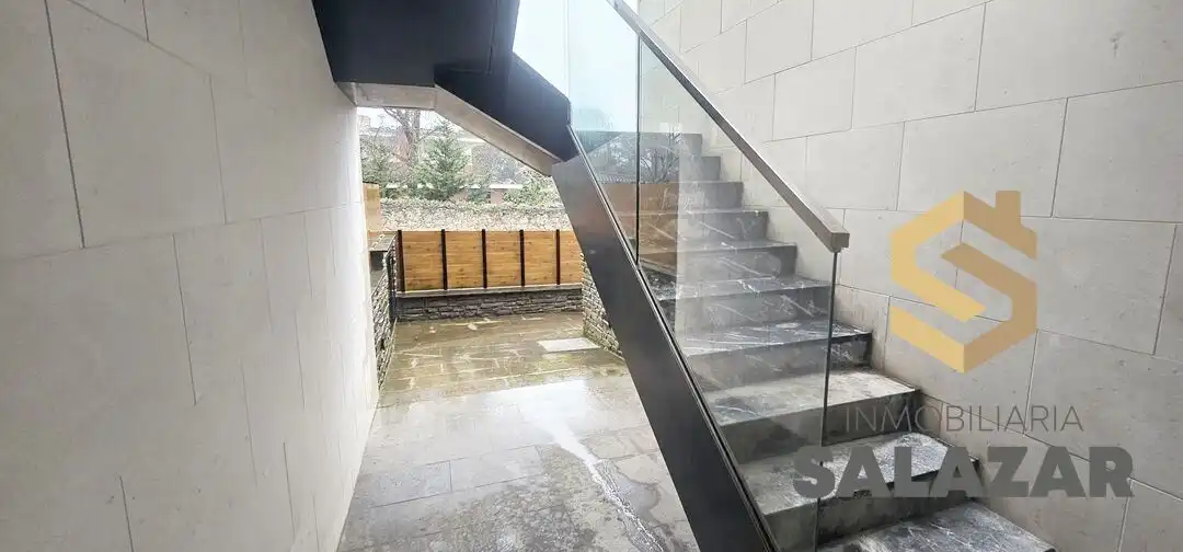 Dúplex en venta en Getxo  con Calefacción, Jardín privado y Terraza