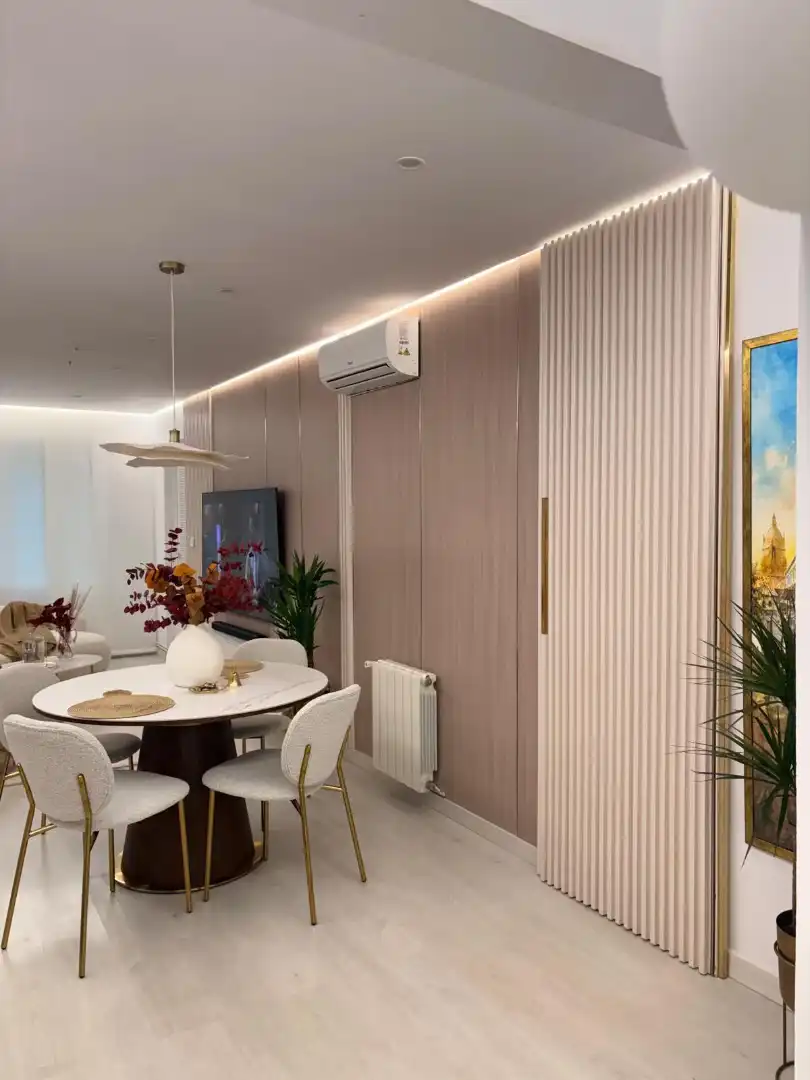 Sala d'estar de Pis en venda en Barcelona amb Aire condicionat, Calefacció i Parquet