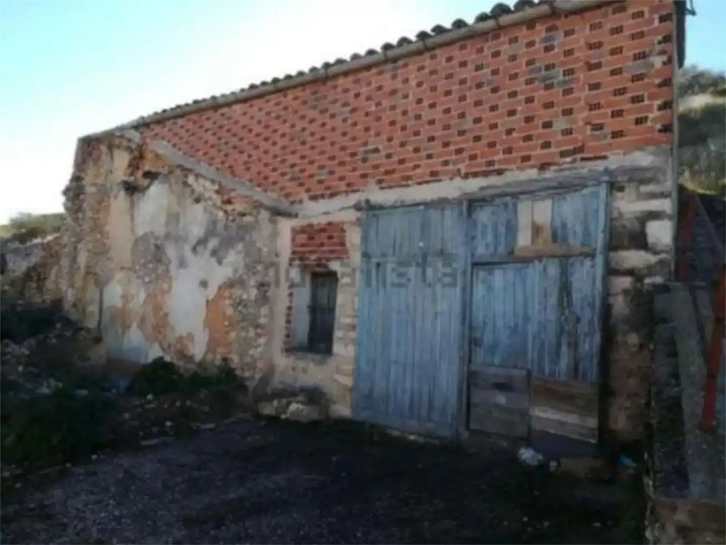 Vista exterior de Nau industrial en venda en Valdegrudas