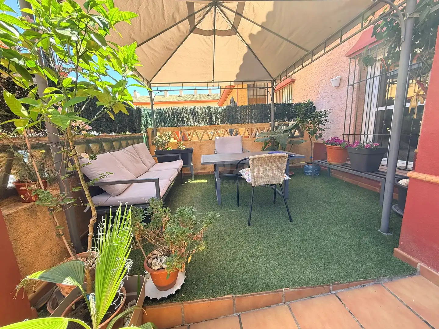 Terrassa de Casa adosada en venda en Lepe amb Calefacció, Terrassa i Piscina