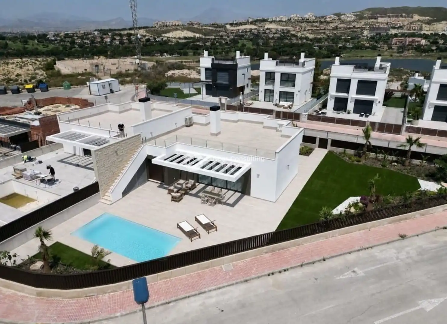 Chalet con piscina en venta en Centro