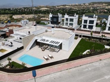 Villa con piscina in vendita a Centro