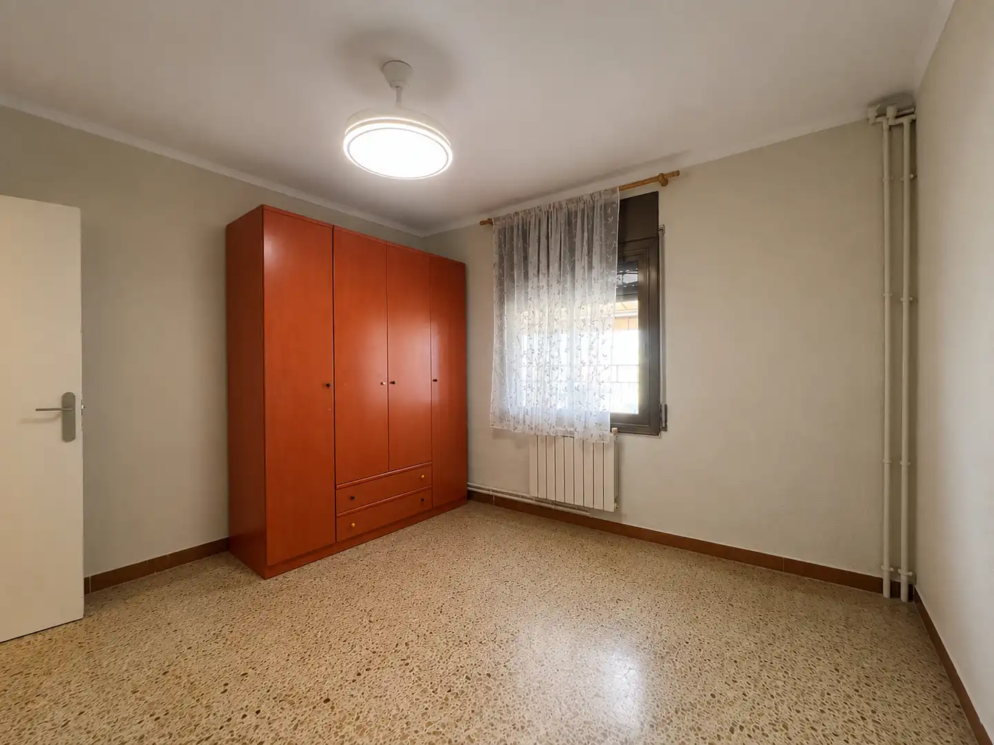Habitación de Piso en venta en Rubí con Calefacción, Terraza y Amueblado