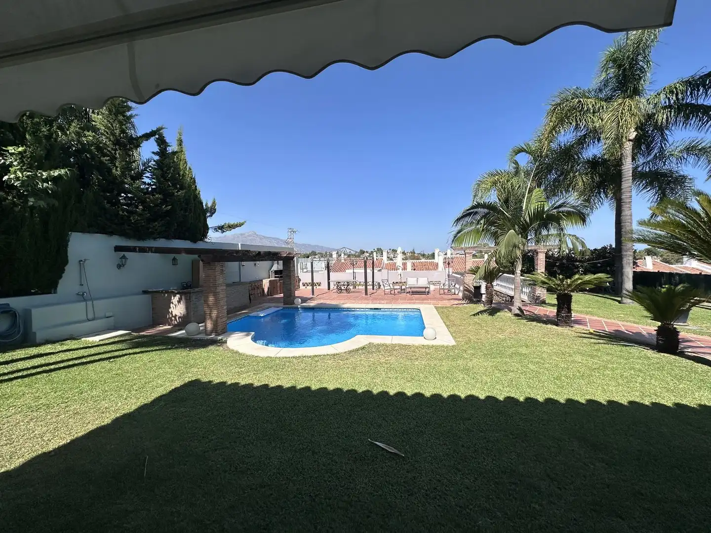 Chalet con piscina en venta en Avenida Benamara 15, imagen 14