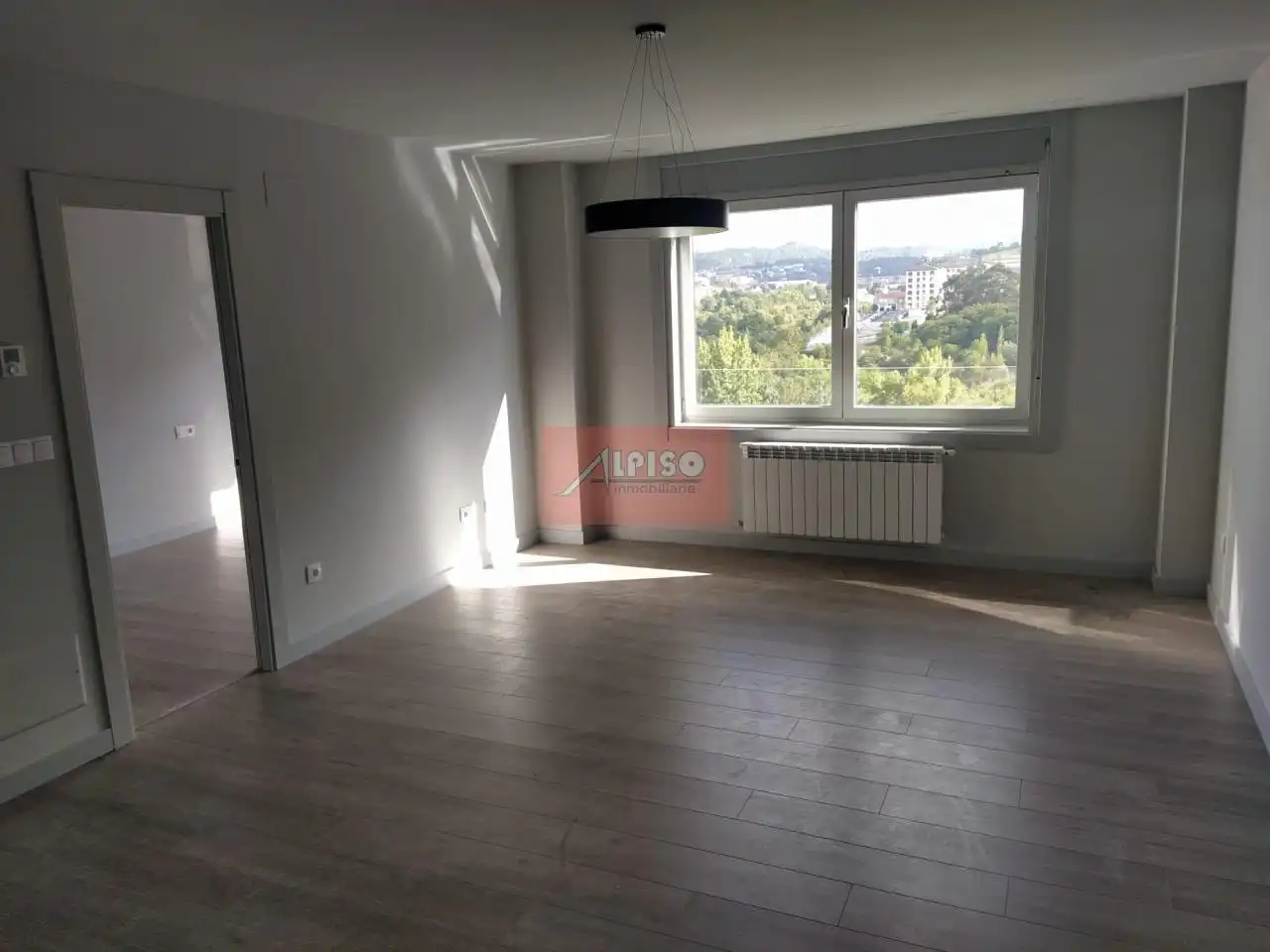 Sala d'estar de Estudi en venda en Ourense Capital  amb Calefacció i Balcó