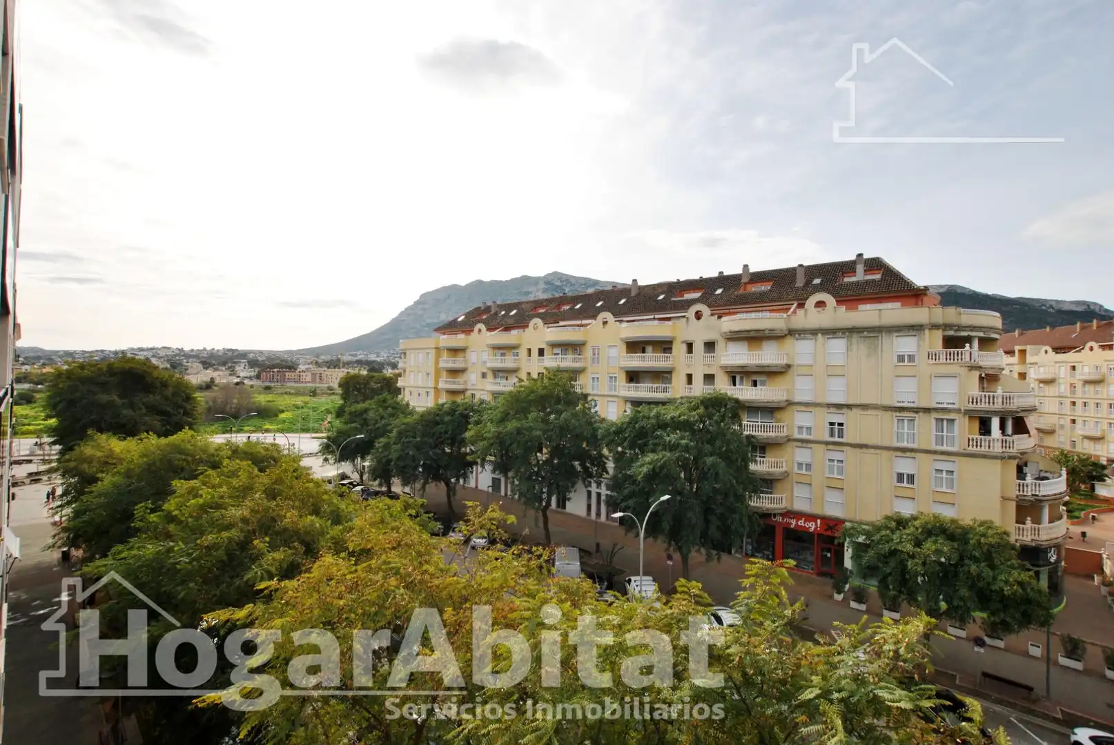 Vista exterior de Piso en venta en Dénia con Aire acondicionado, Calefacción y Terraza