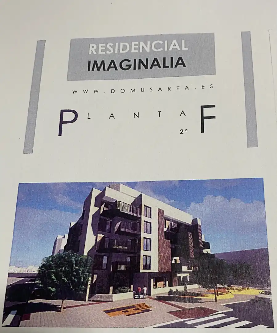 Flat with terrace for sale in Calle Castellon, imagen 2
