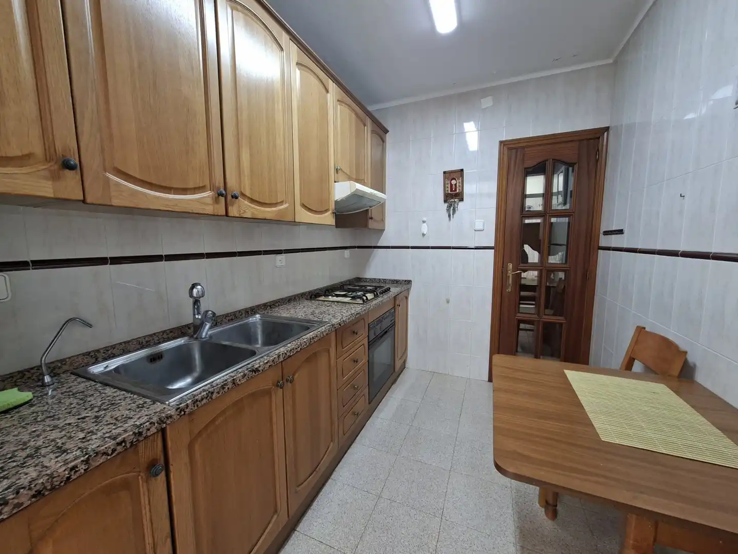 Cocina de Piso en venta en Valls con Calefacción, Trastero y Amueblado