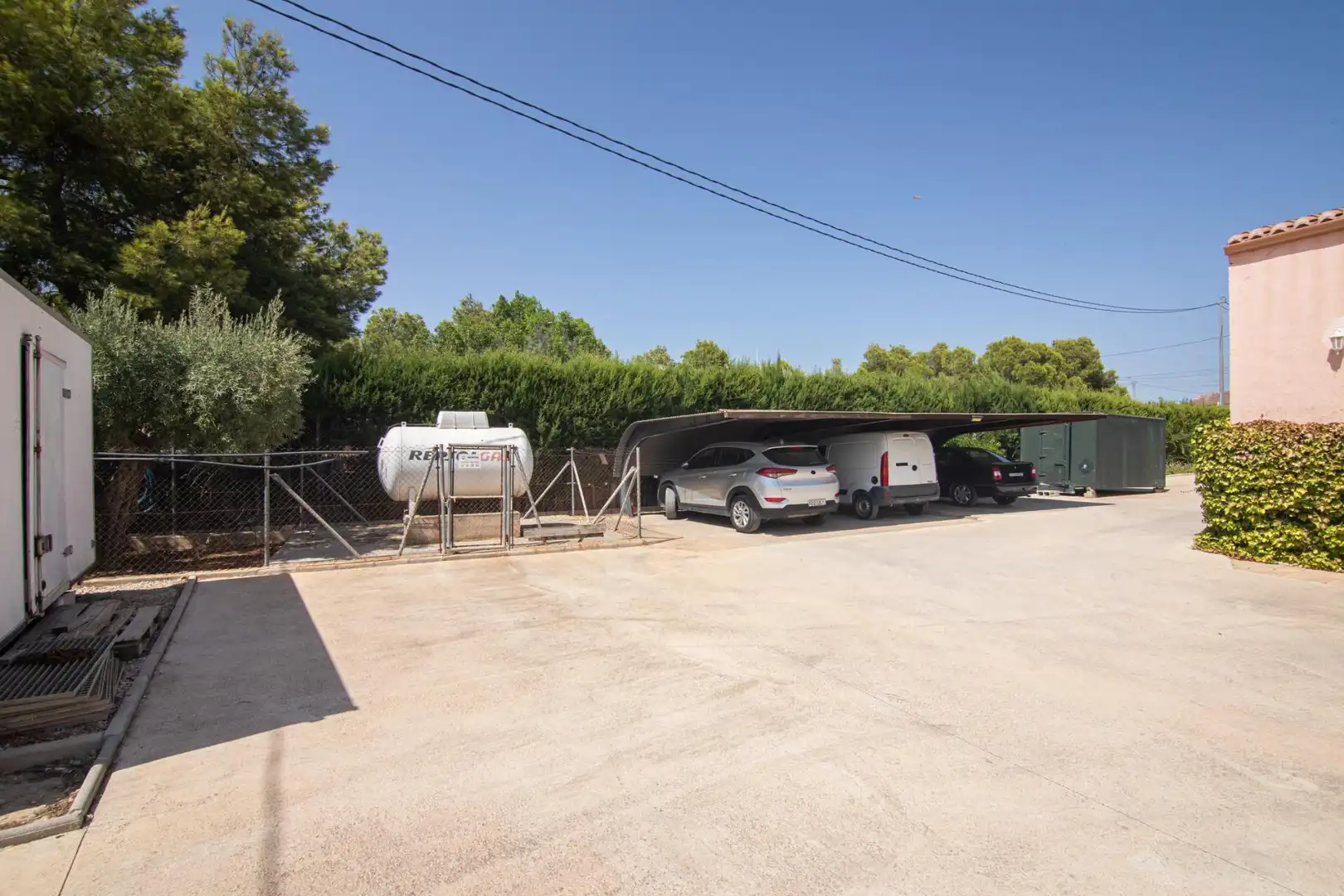 Parking of Houses for sale in Elche / Elx  with Air Conditioner, Heating and Private garden