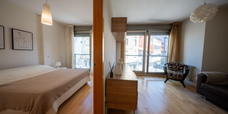 Dormitori de Pis en venda en Torrelavega  amb Moblat i Balcó
