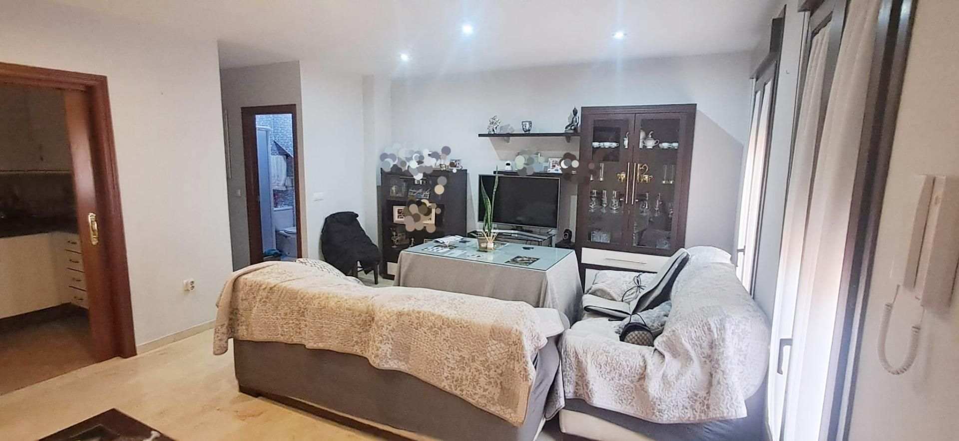 Sala d'estar de Pis en venda en Utrera amb Aire condicionat i Parquet