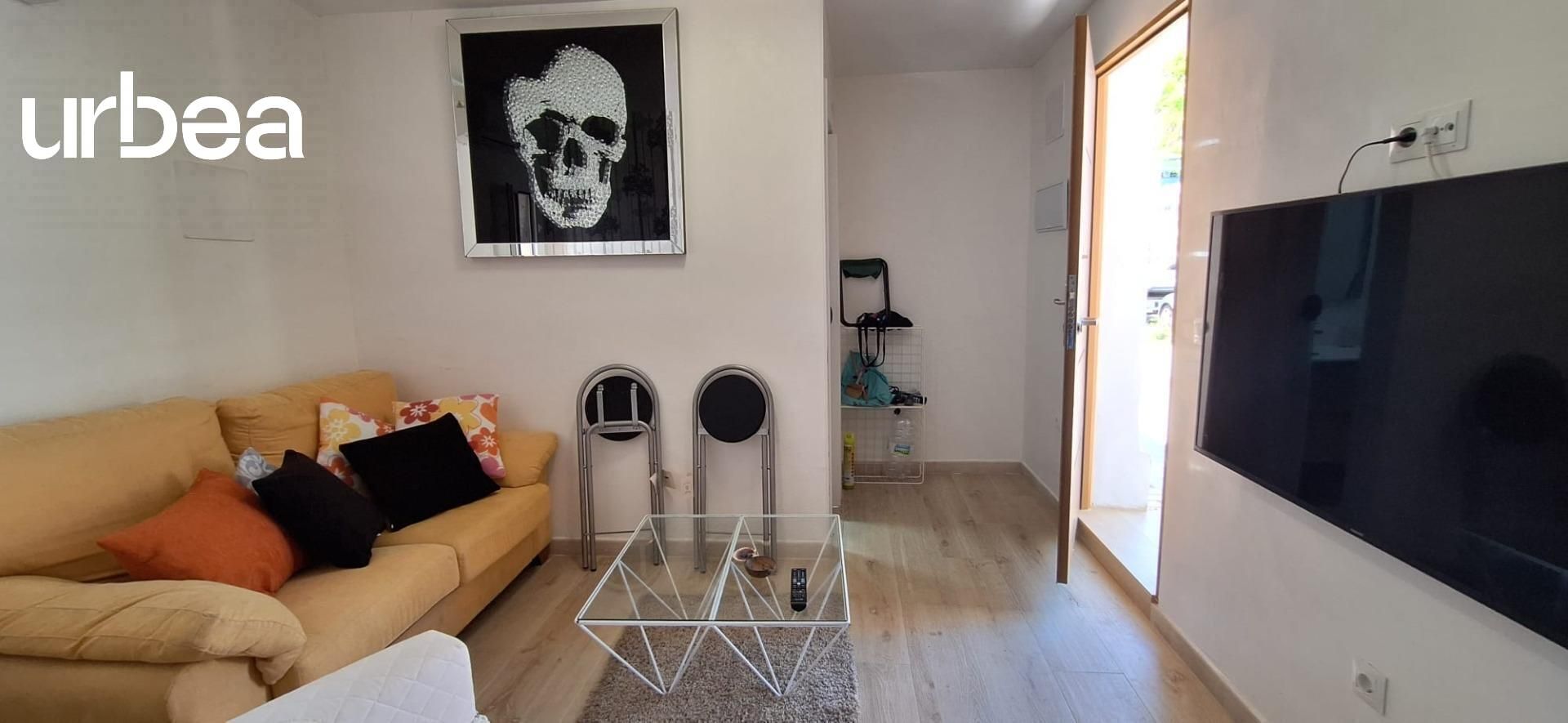Living room of Study to rent in Málaga Capital  with Air Conditioner and Furnished
