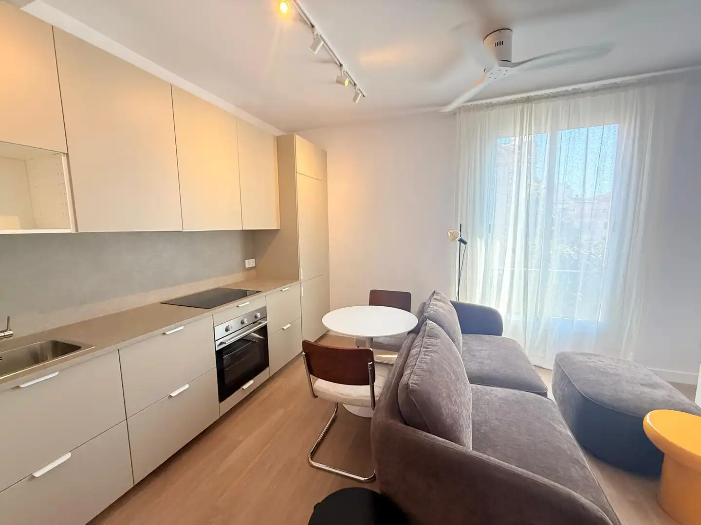 Cocina de Dúplex de alquiler en Málaga con Aire acondicionado, Parquet y Amueblado