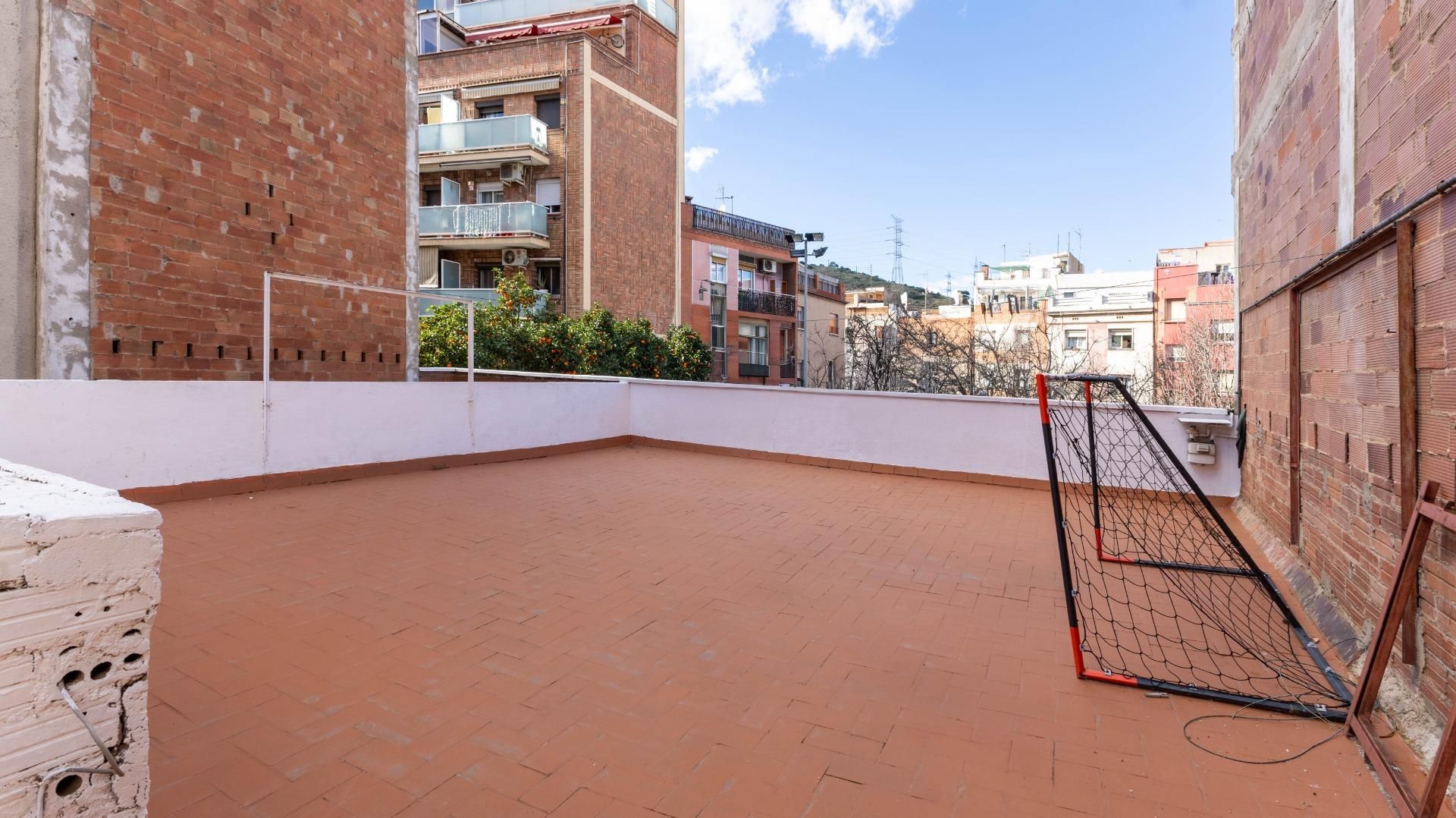 Terrace of Single-family semi-detached for sale in  Barcelona Capital  with Terrace
