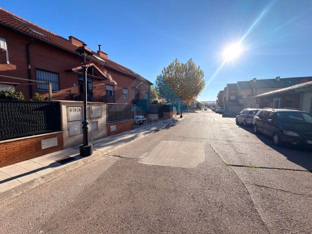 Casa adosada en venta en Calle San Diego, Alovera