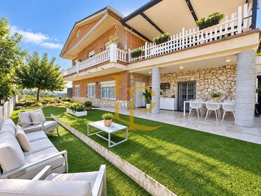 Haus mit Balkon zum Verkauf in Castellbisbal