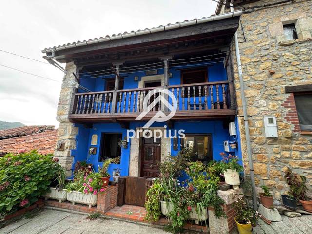 Casa adosada en Venta en Concha en Peñamellera Alta