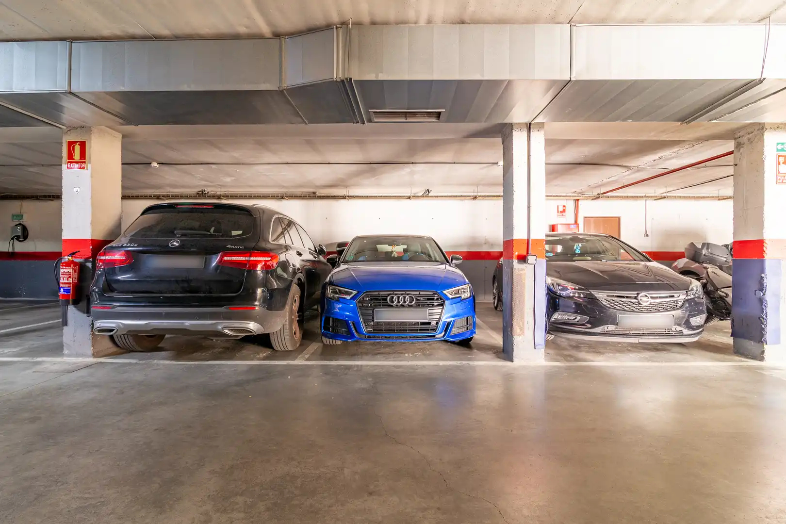 Parking of Ground floor for sale in Alcorcón  with Heating, Private garden and Parquet flooring