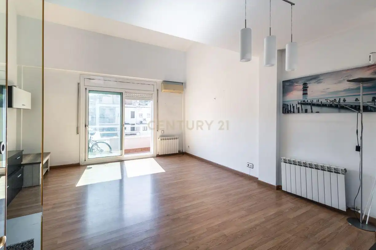 Sala d'estar de Apartament en venda en Sant Vicenç Dels Horts amb Aire condicionat i Balcó