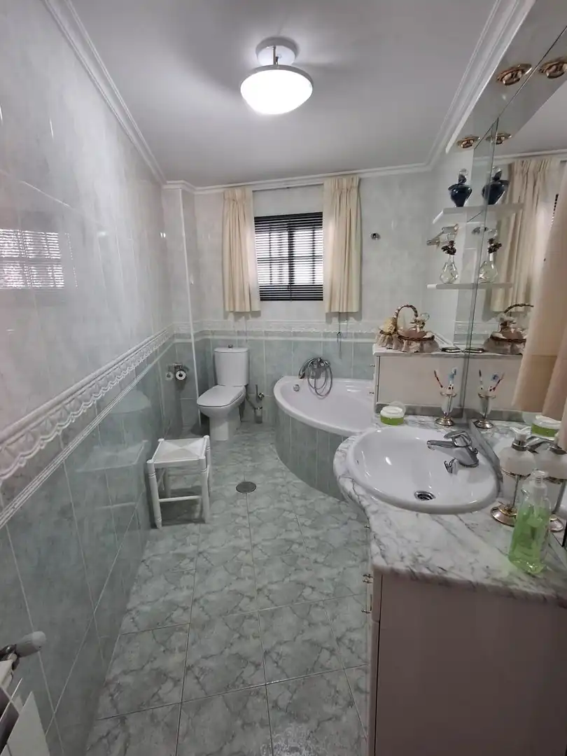 Baño de Casa o chalet en venta en Cenlle con Calefacción, Jardín privado y Terraza