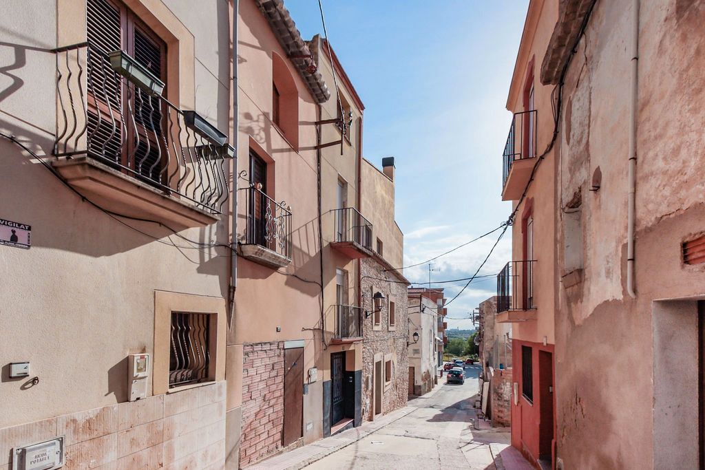 Vista exterior de Casa adosada en venda en Constantí