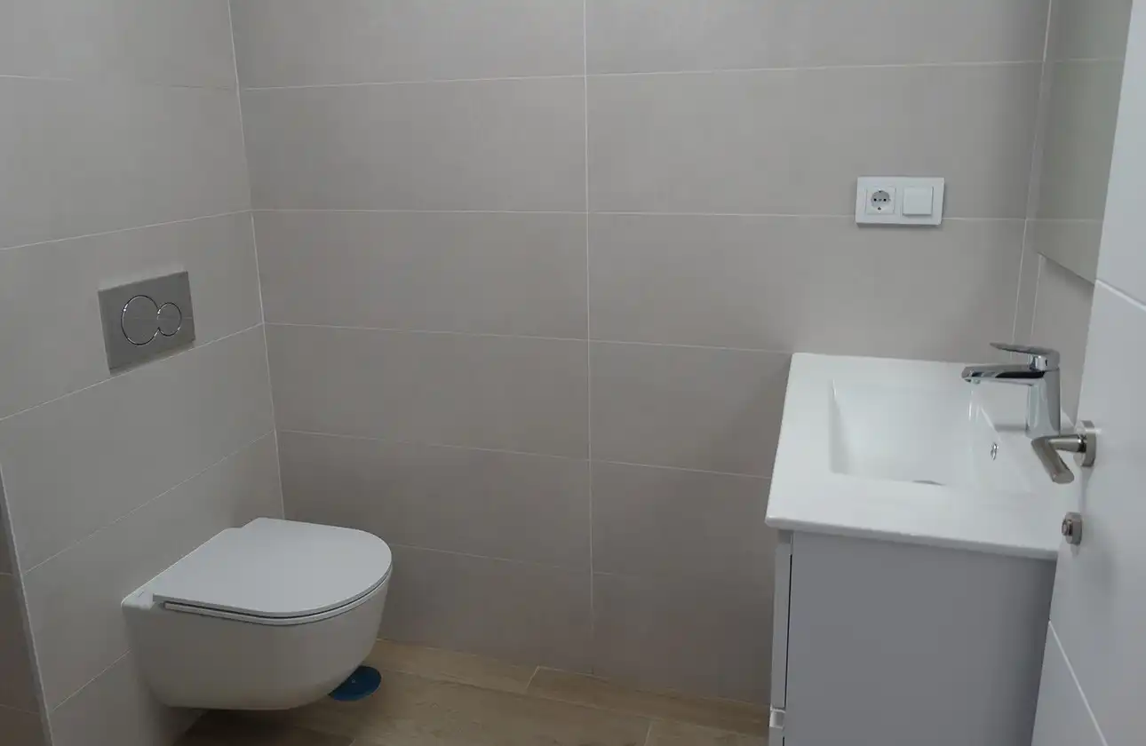 Baño de Apartamento en venta en Pilar de la Horadada con Aire acondicionado, Calefacción y Terraza