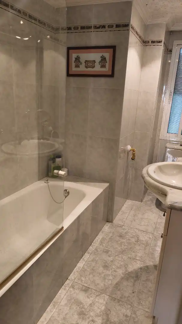 Baño de Piso en venta en Zaragoza con Calefacción, Amueblado y Horno