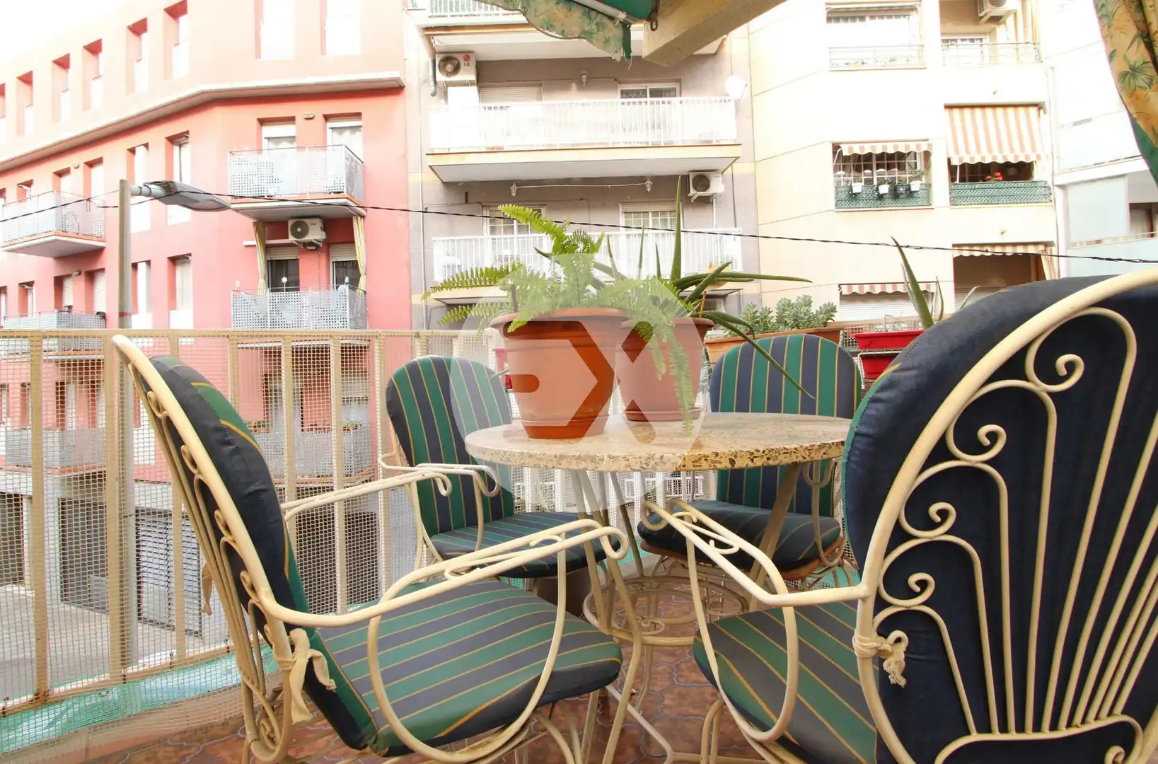Terraza de Piso en venta en Castelldefels con Calefacción, Terraza y Horno