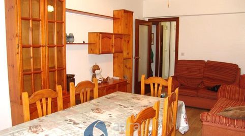Foto 2 de Piso en venta en Avd. Doce Ligero de Artilleria, San Millán - Ayuntamiento, Logroño