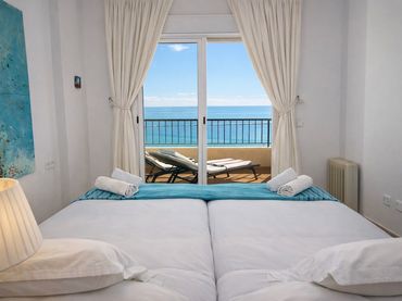 Penthouse with pool for sale in L'Olla