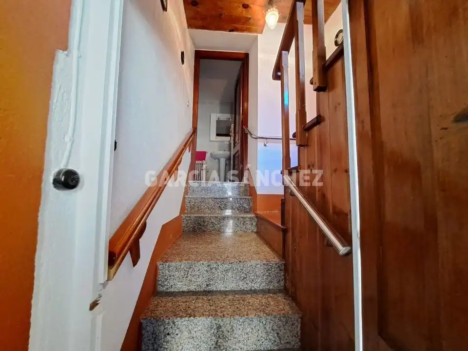 Houses for sale in Outes  with Furnished