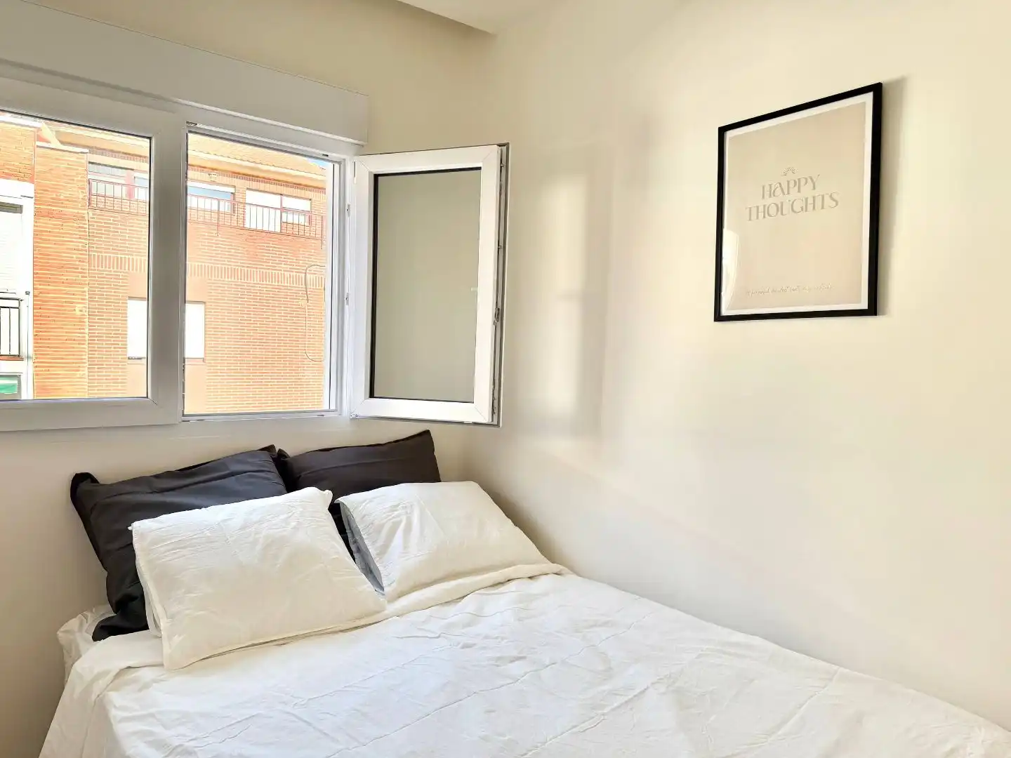 Habitación de Piso en venta en  Madrid Capital con Aire acondicionado