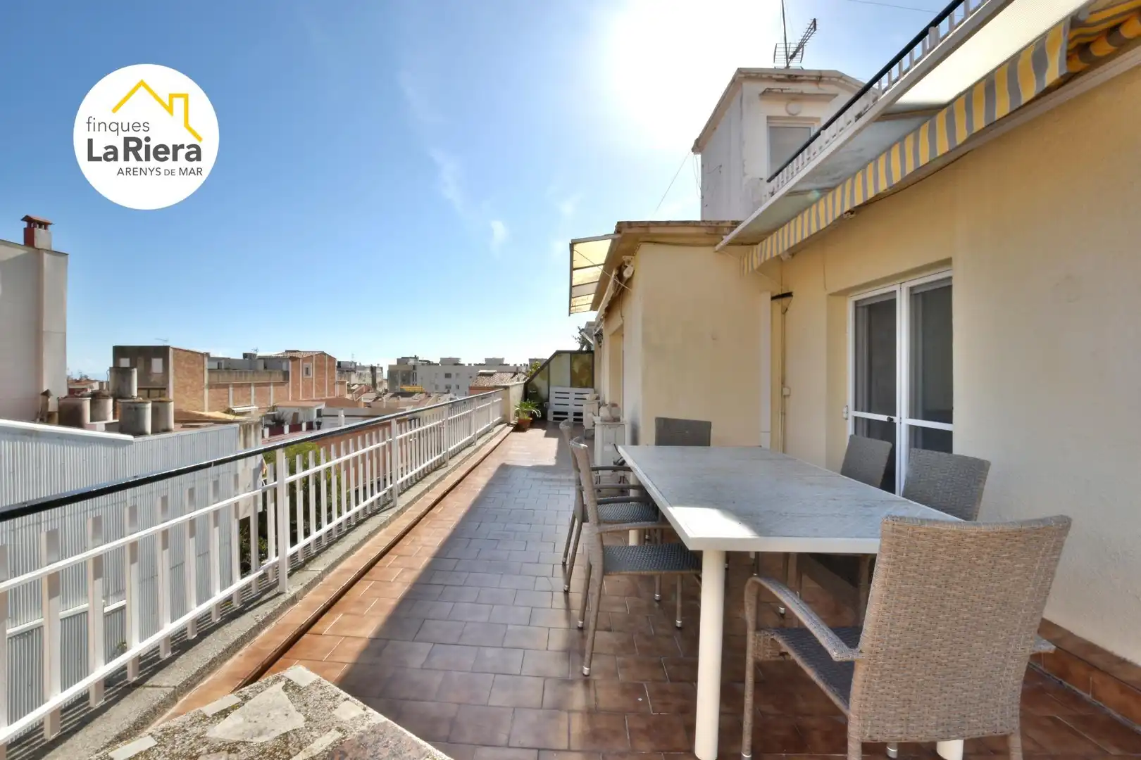 Terrasse von Wohnung zum Verkauf in Arenys de Mar mit Klimaanlage, Heizung und Terrasse