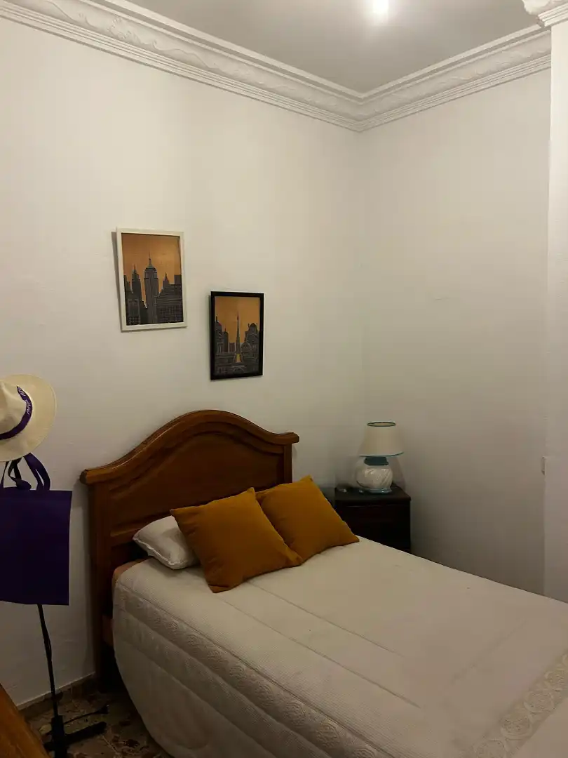 Habitación de Piso en venta en Los Palacios y Villafranca con Balcón