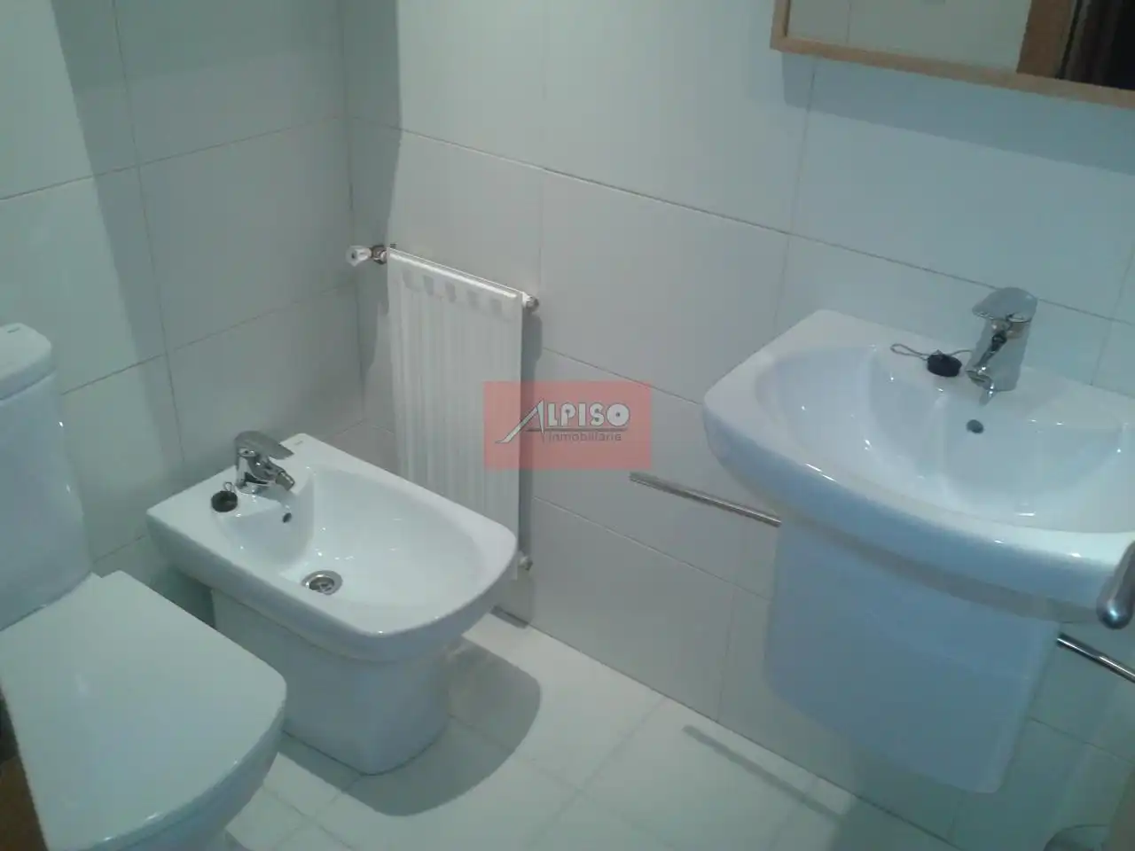 Badezimmer von Wohnungen zur Miete in Ourense Capital  mit Heizung, Parkett und Möbliert