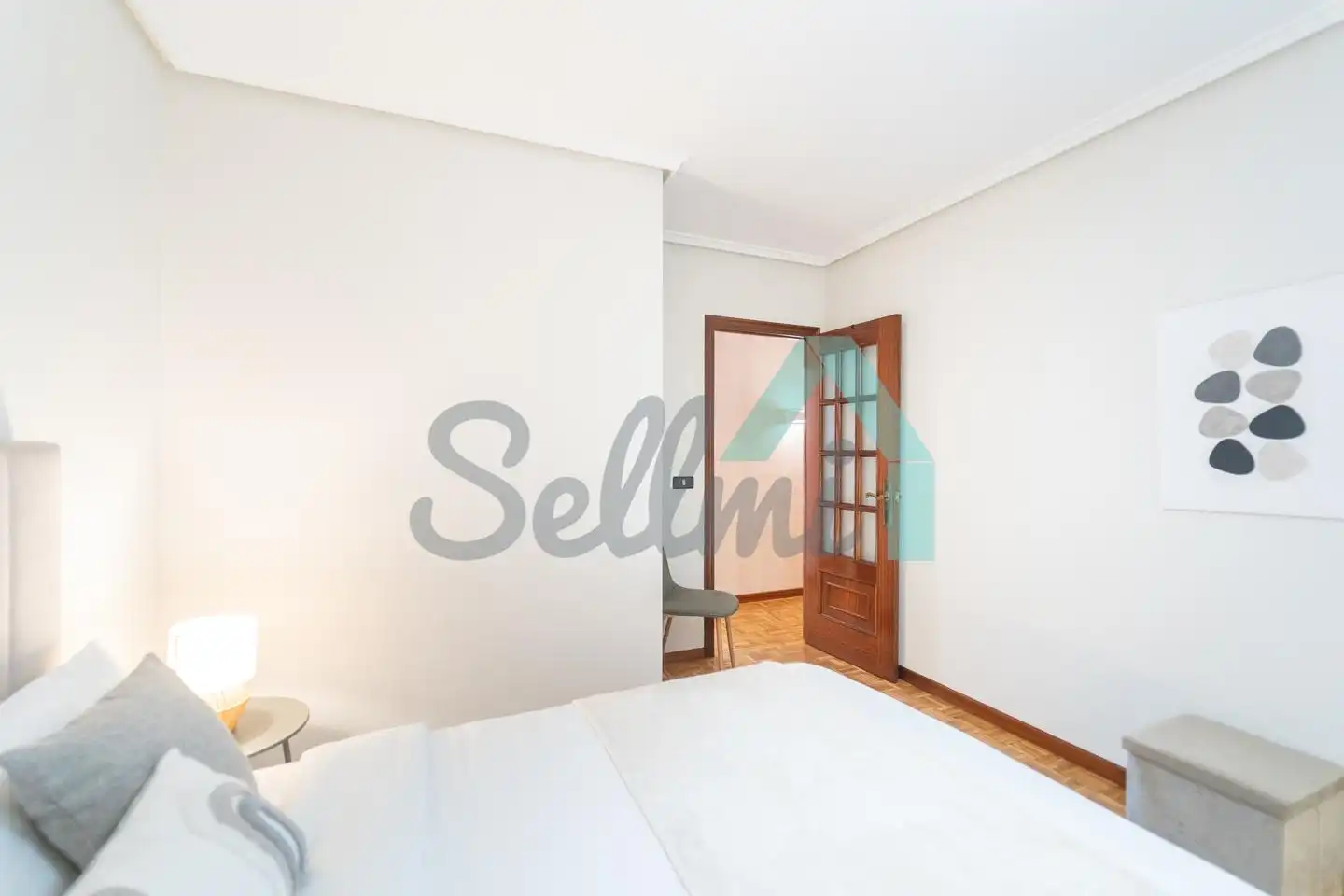 Schlafzimmer von Wohnung zur Miete in Oviedo  mit Heizung, Parkett und Möbliert
