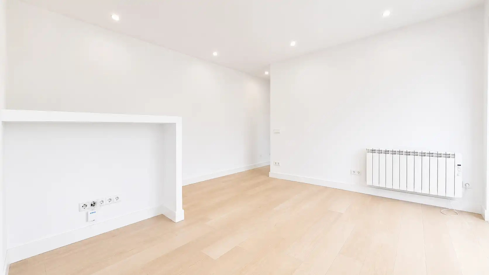 Flat for rent in Madrid  with Heating, Storage room and Oven